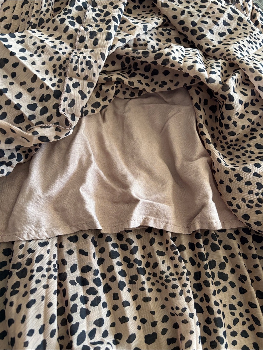 Abercrombie & Fitch Beige Animal Print Pleated Midi Skirt Small - Picture 3 of 5
